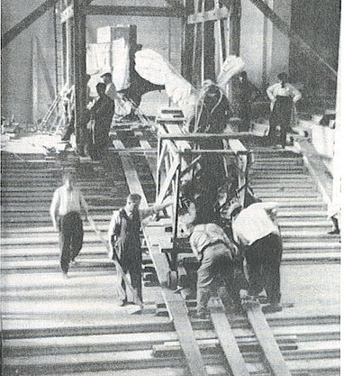 Nike_descending_staircase_3sept1939